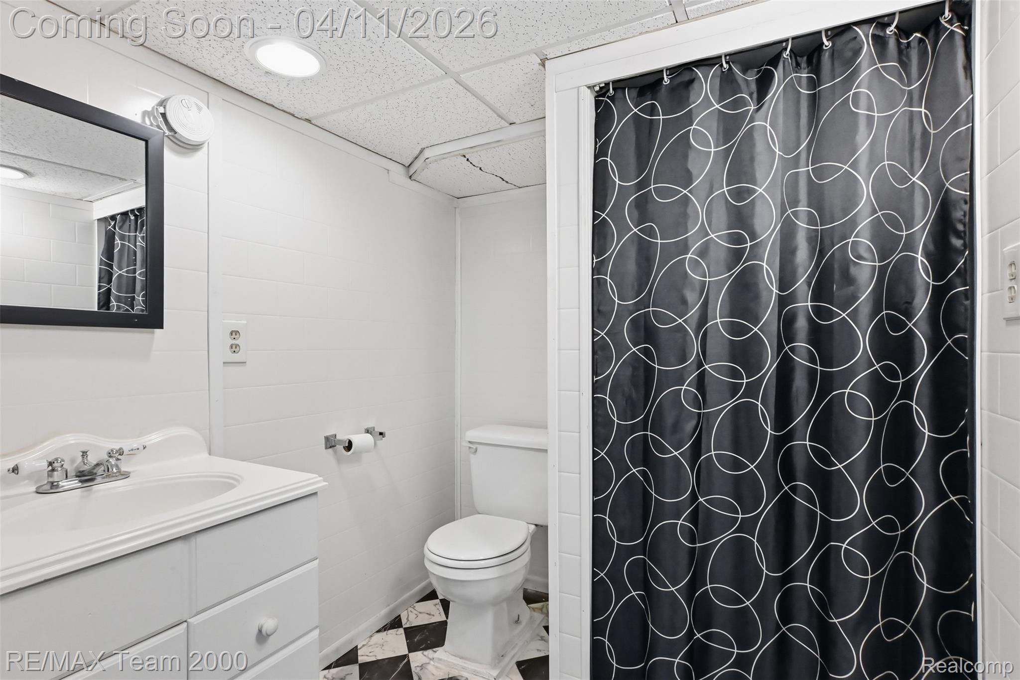 43800 Simsbury Street