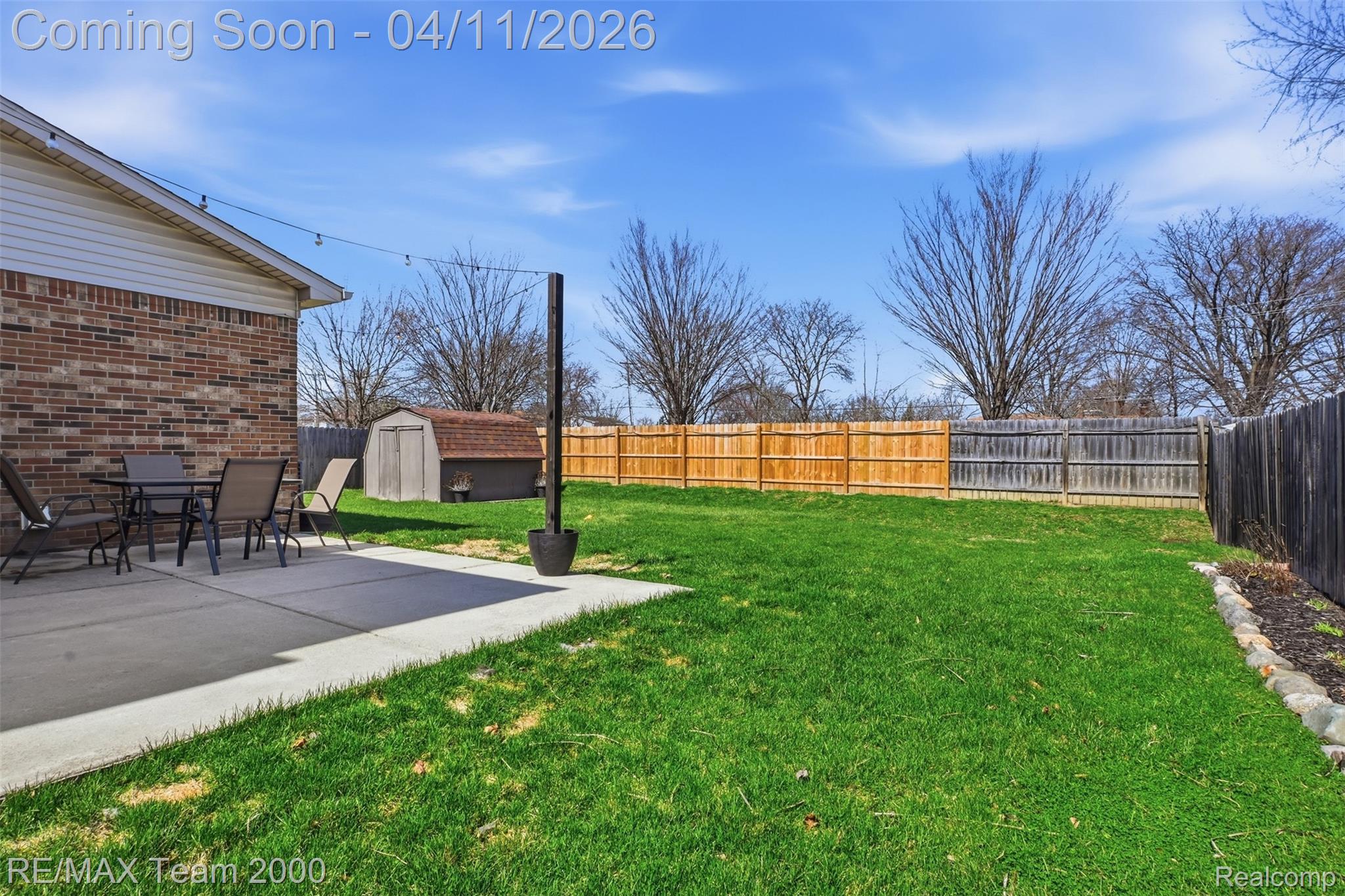 43800 Simsbury Street