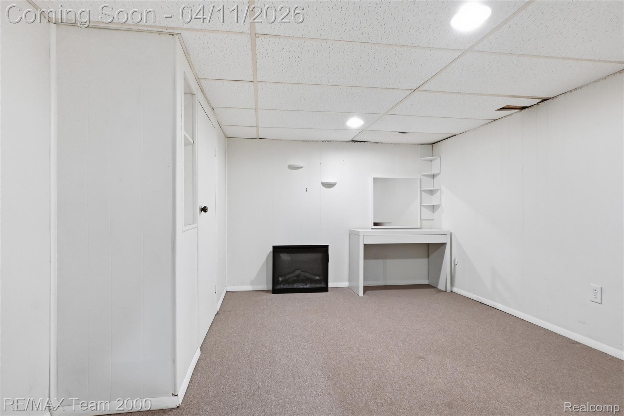 43800 Simsbury Street