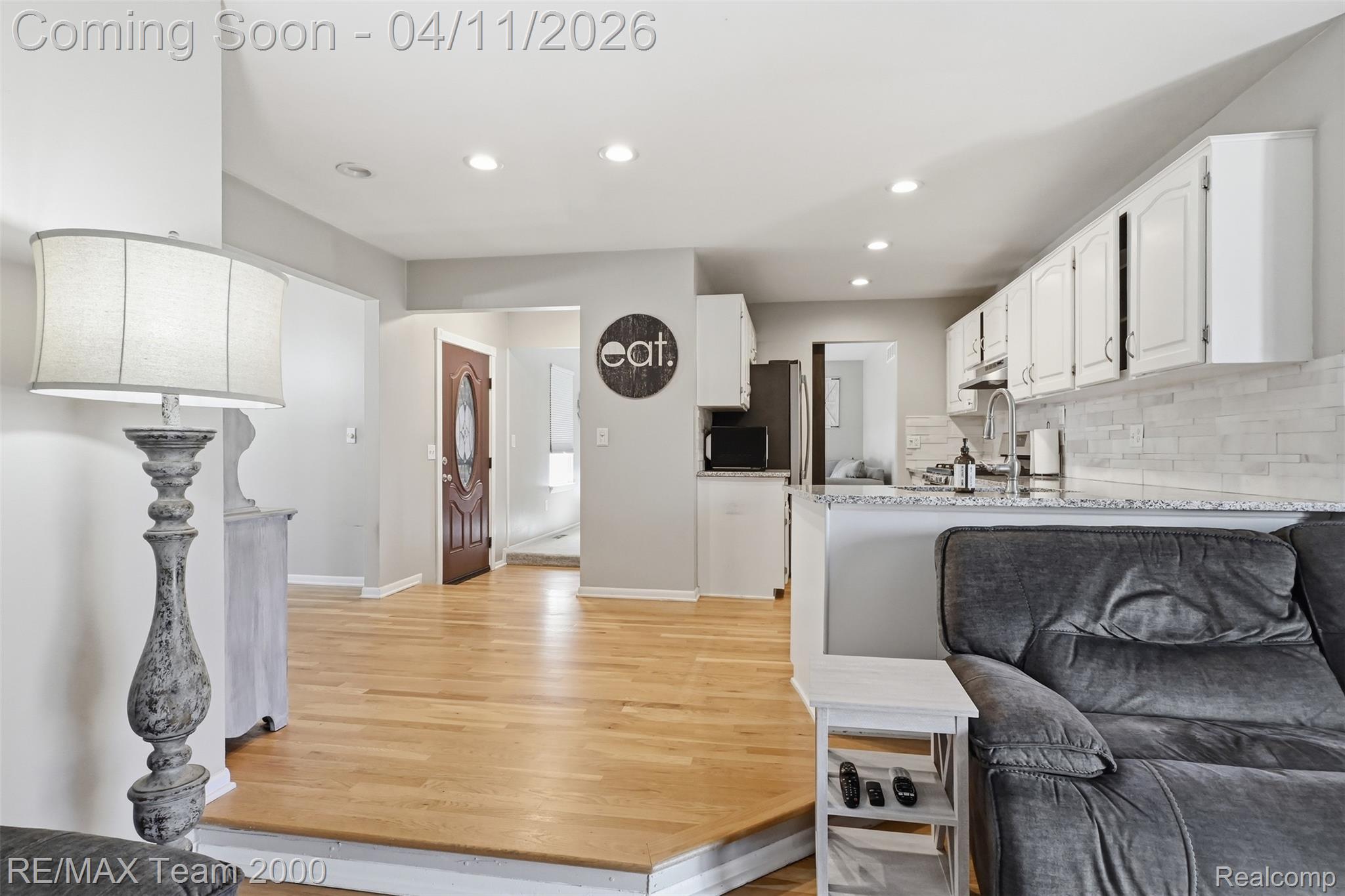 43800 Simsbury Street