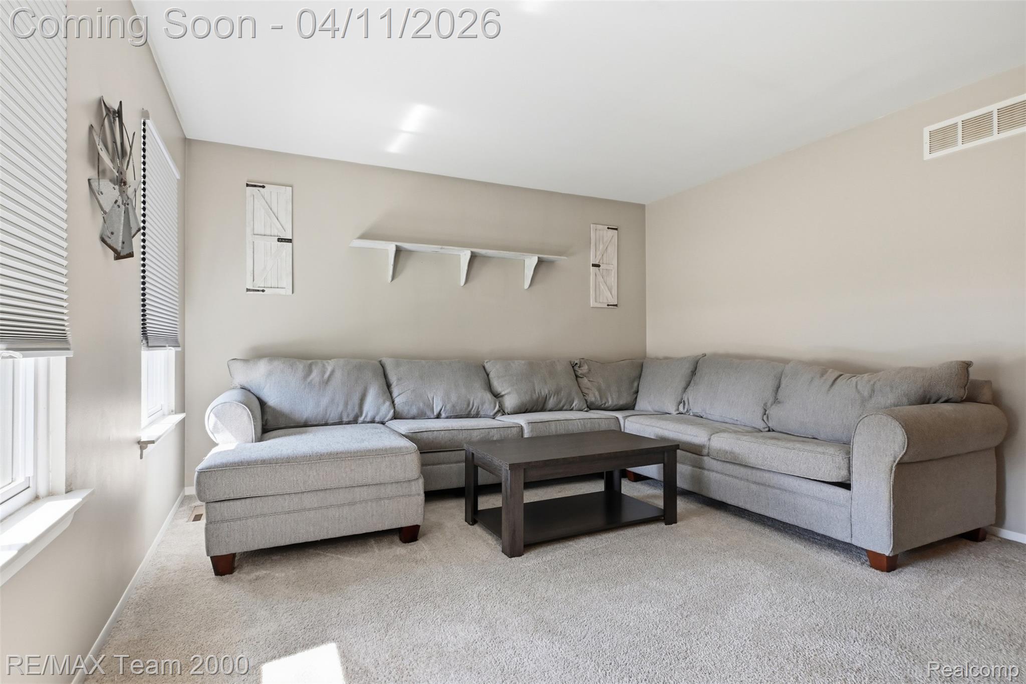 43800 Simsbury Street