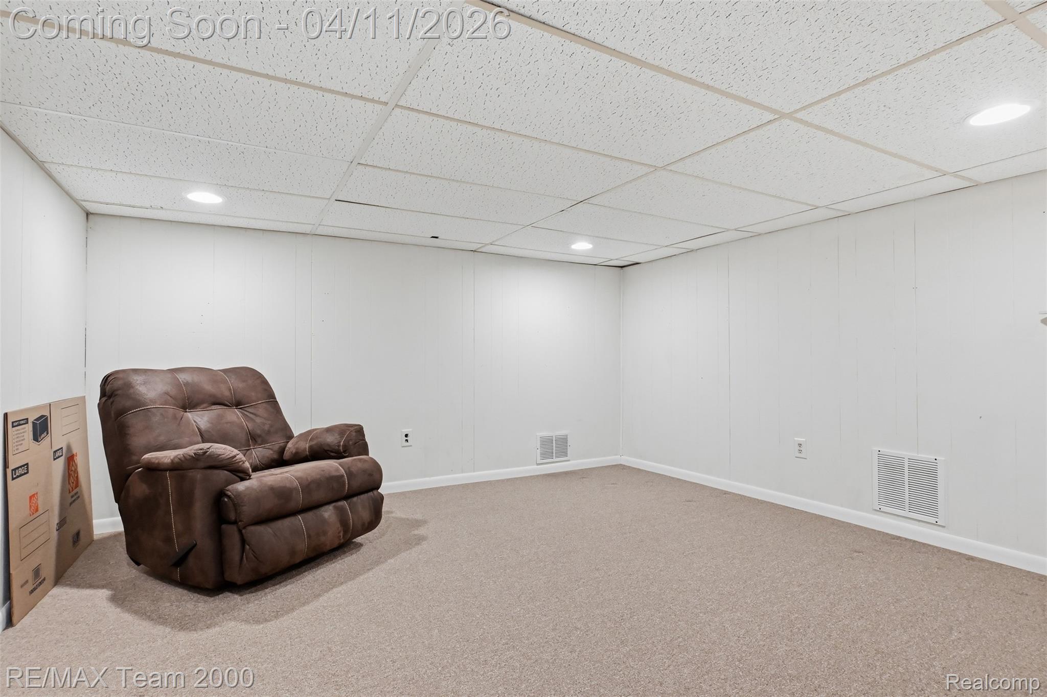 43800 Simsbury Street