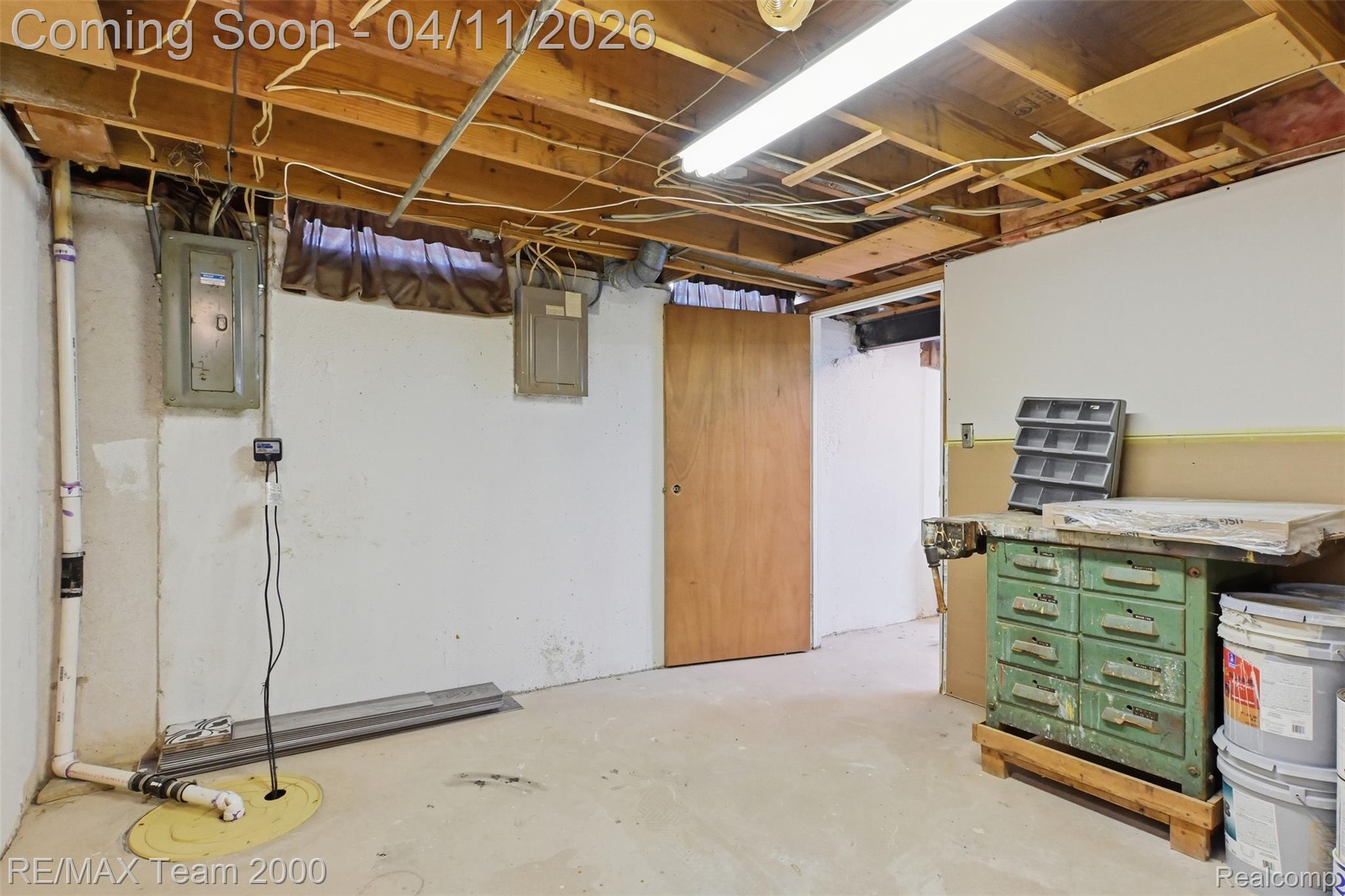 43800 Simsbury Street