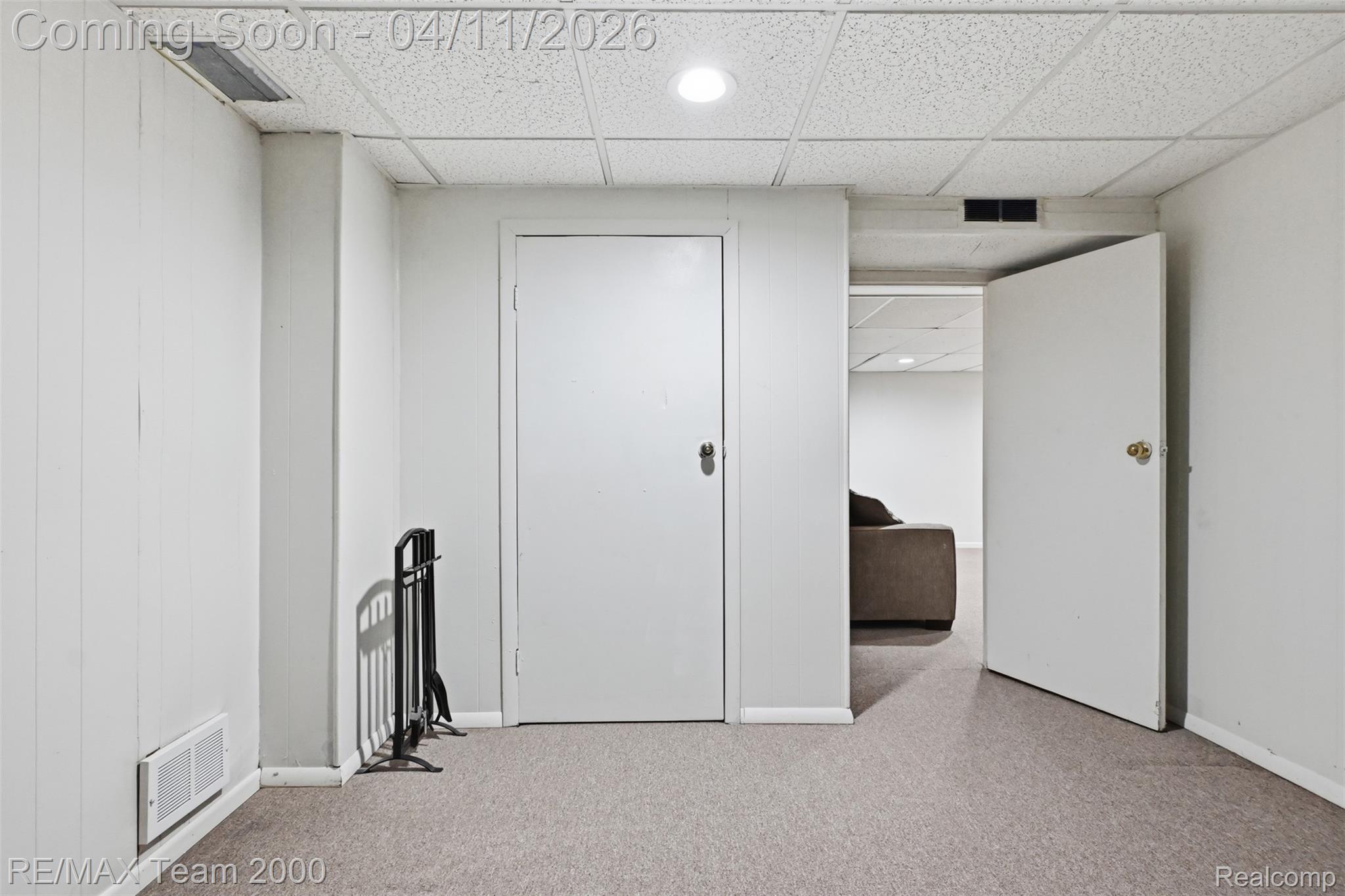 43800 Simsbury Street