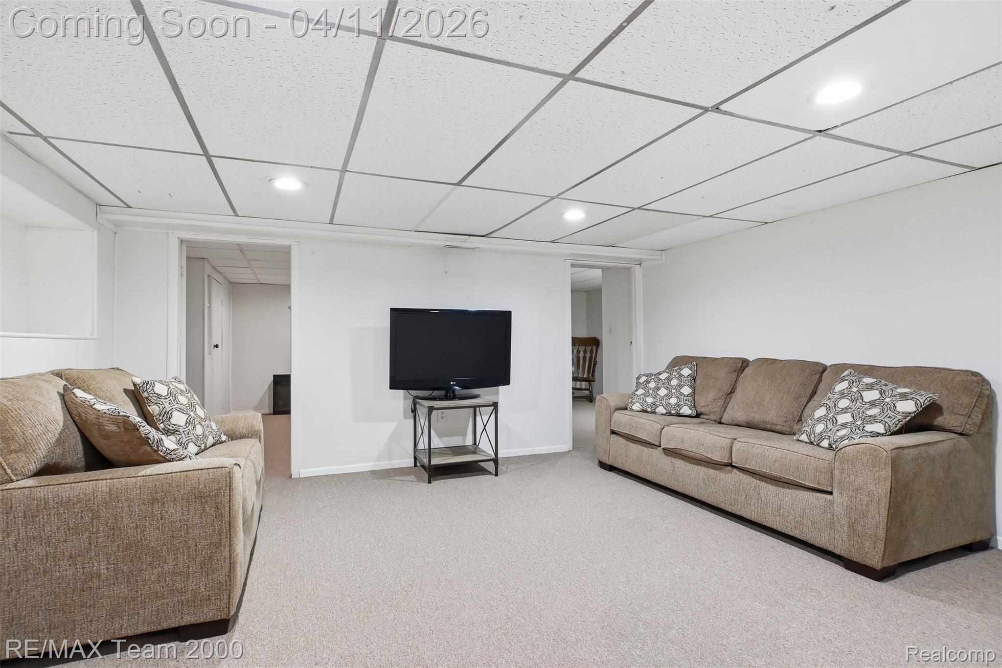 43800 Simsbury Street