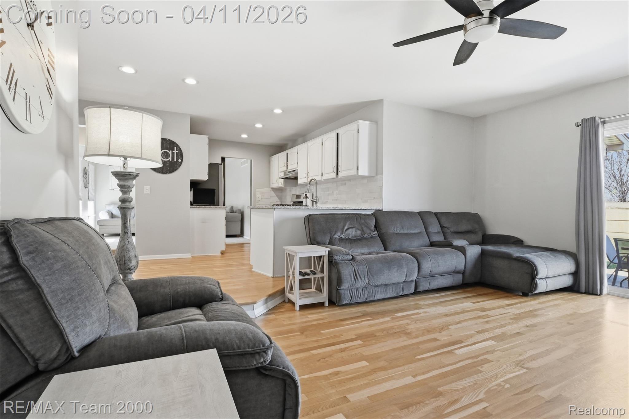 43800 Simsbury Street