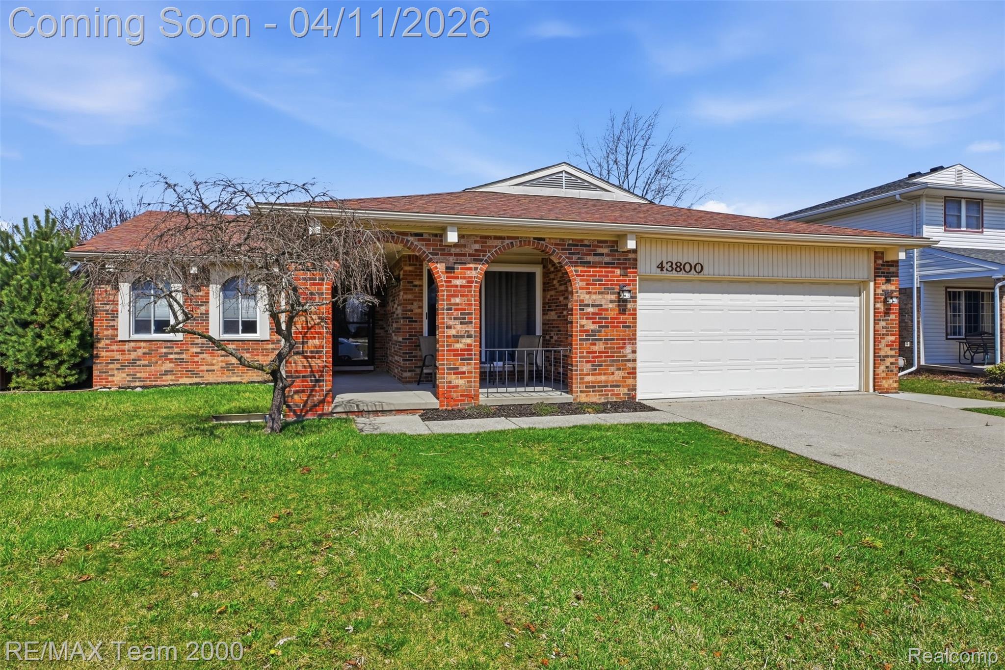 43800 Simsbury Street