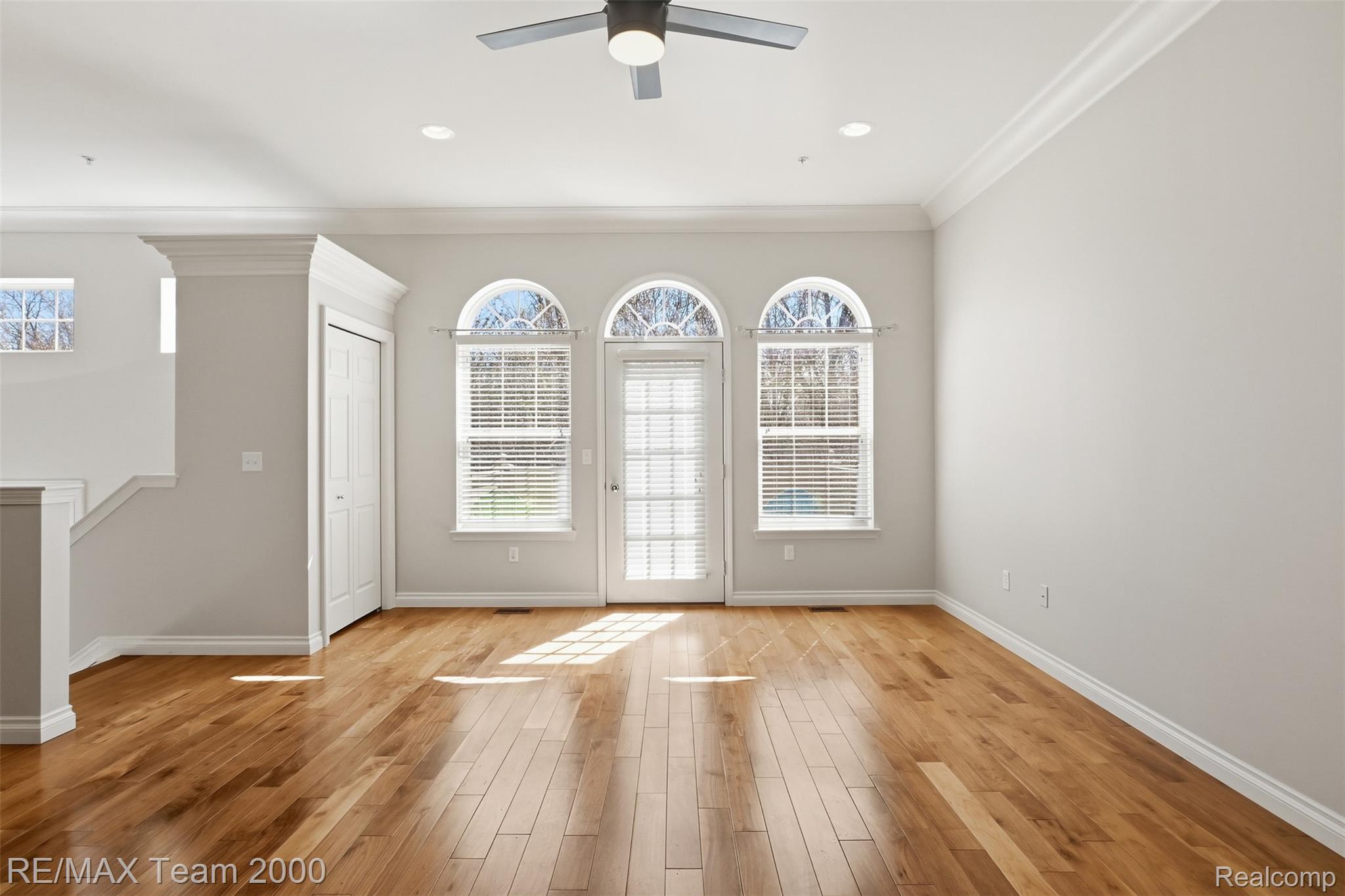 39750 ROCKCREST Circle