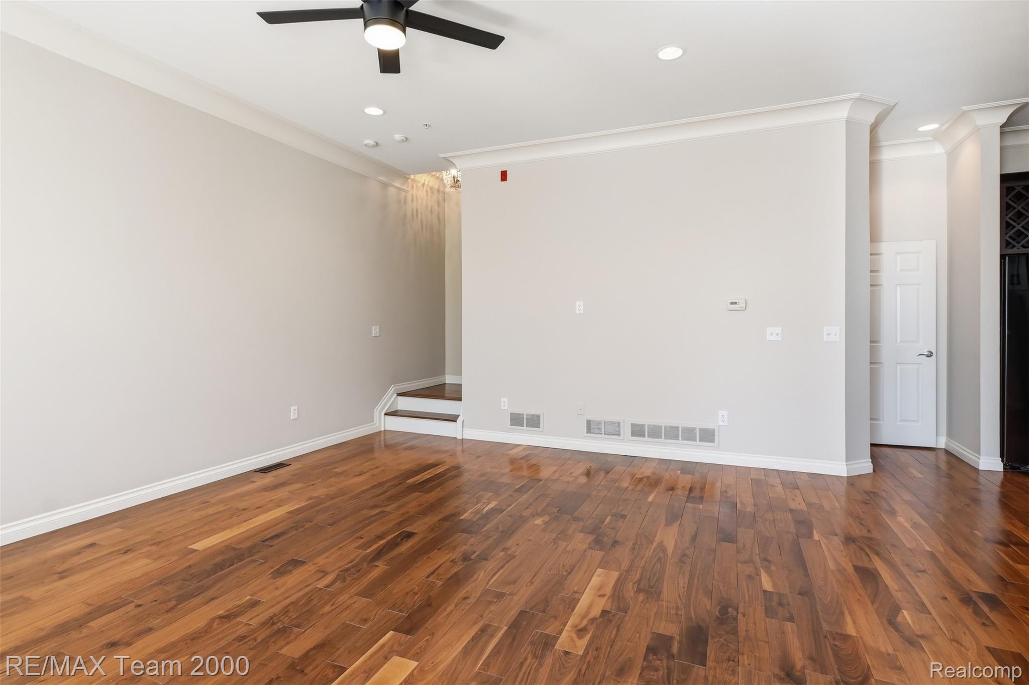 39750 ROCKCREST Circle