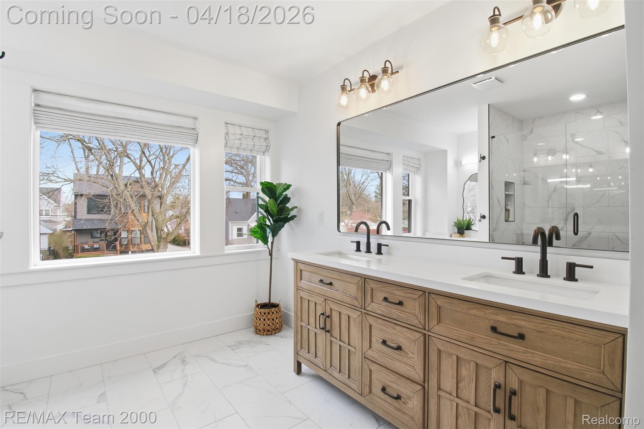 721 N Alexander Avenue