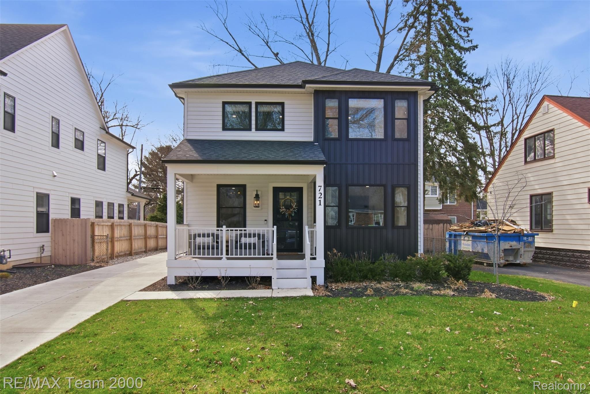 721 N Alexander Avenue