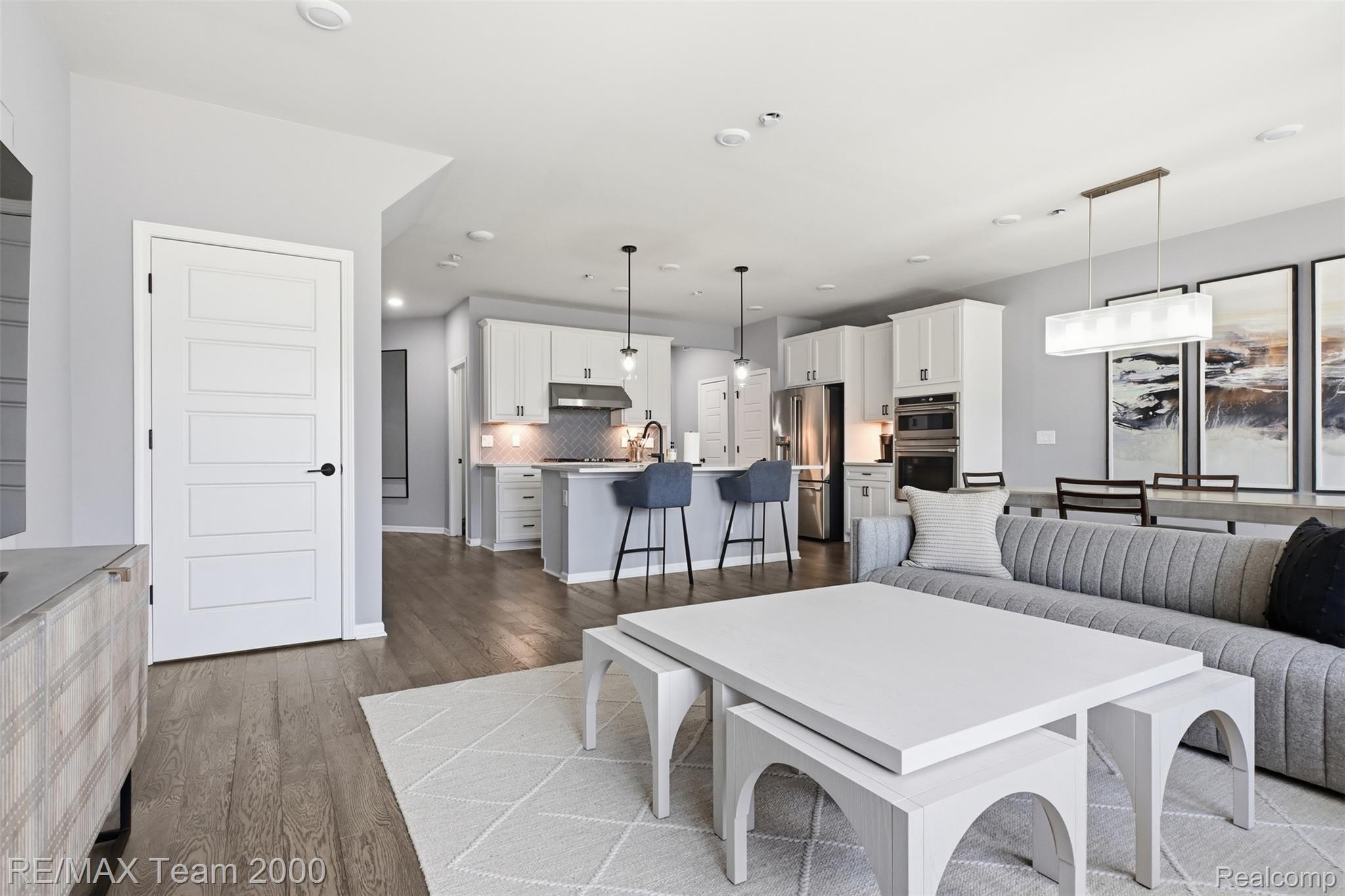 838 Addison Circle