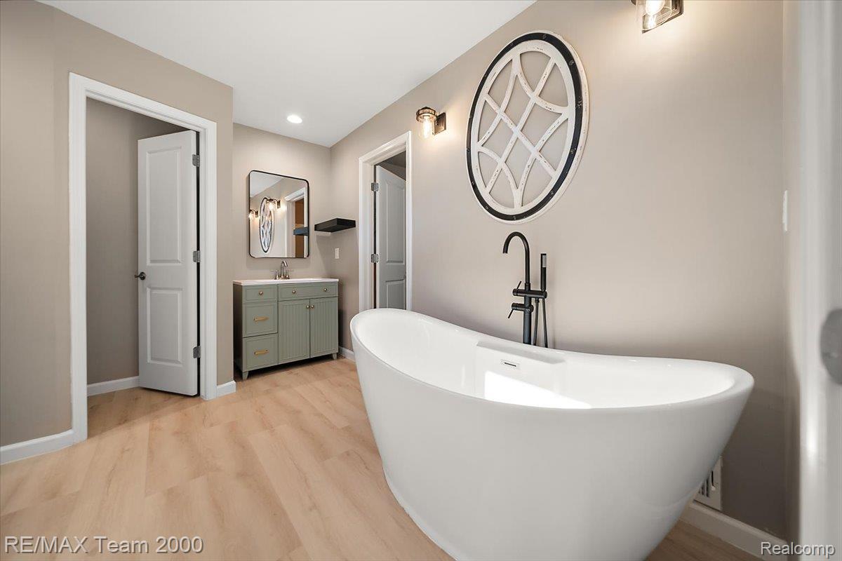 50621 Eisenhower Drive