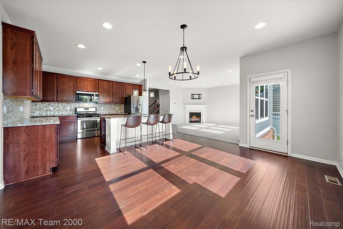 50621 Eisenhower Drive