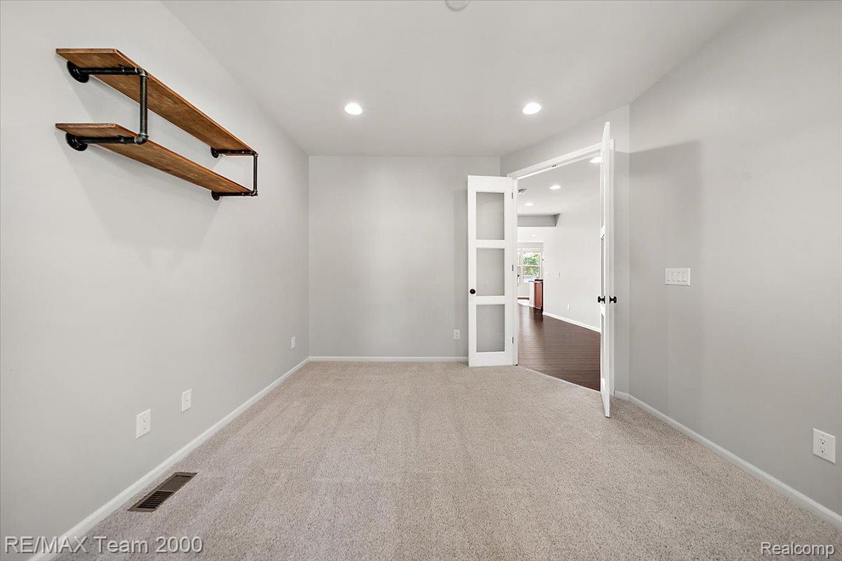 50621 Eisenhower Drive