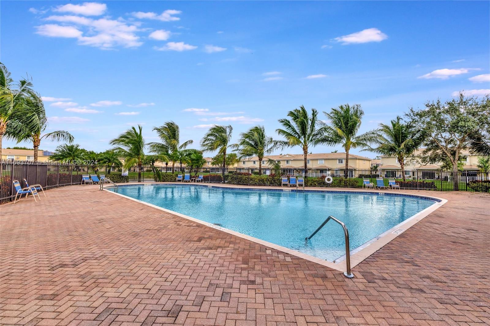 5868 Hampton Hills Blvd # 6202