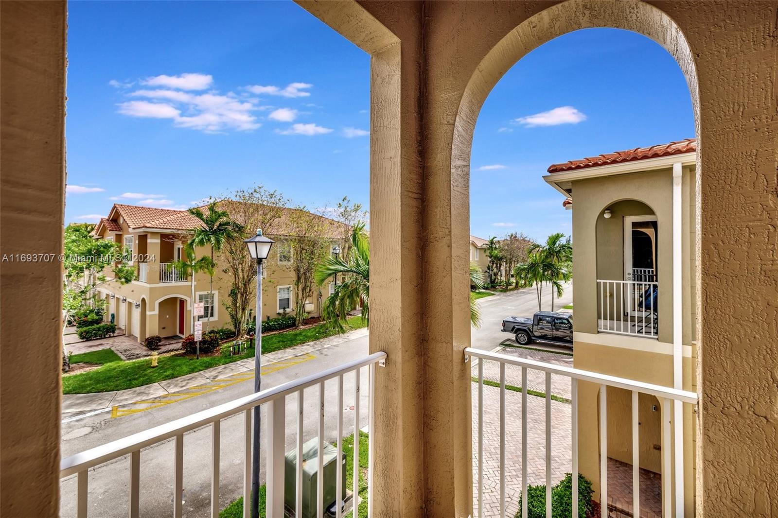 5868 Hampton Hills Blvd # 6202