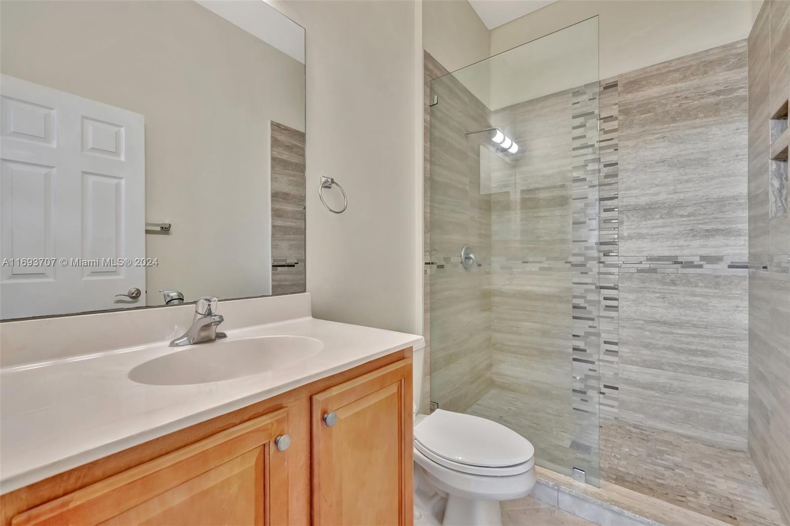 5868 Hampton Hills Blvd # 6202