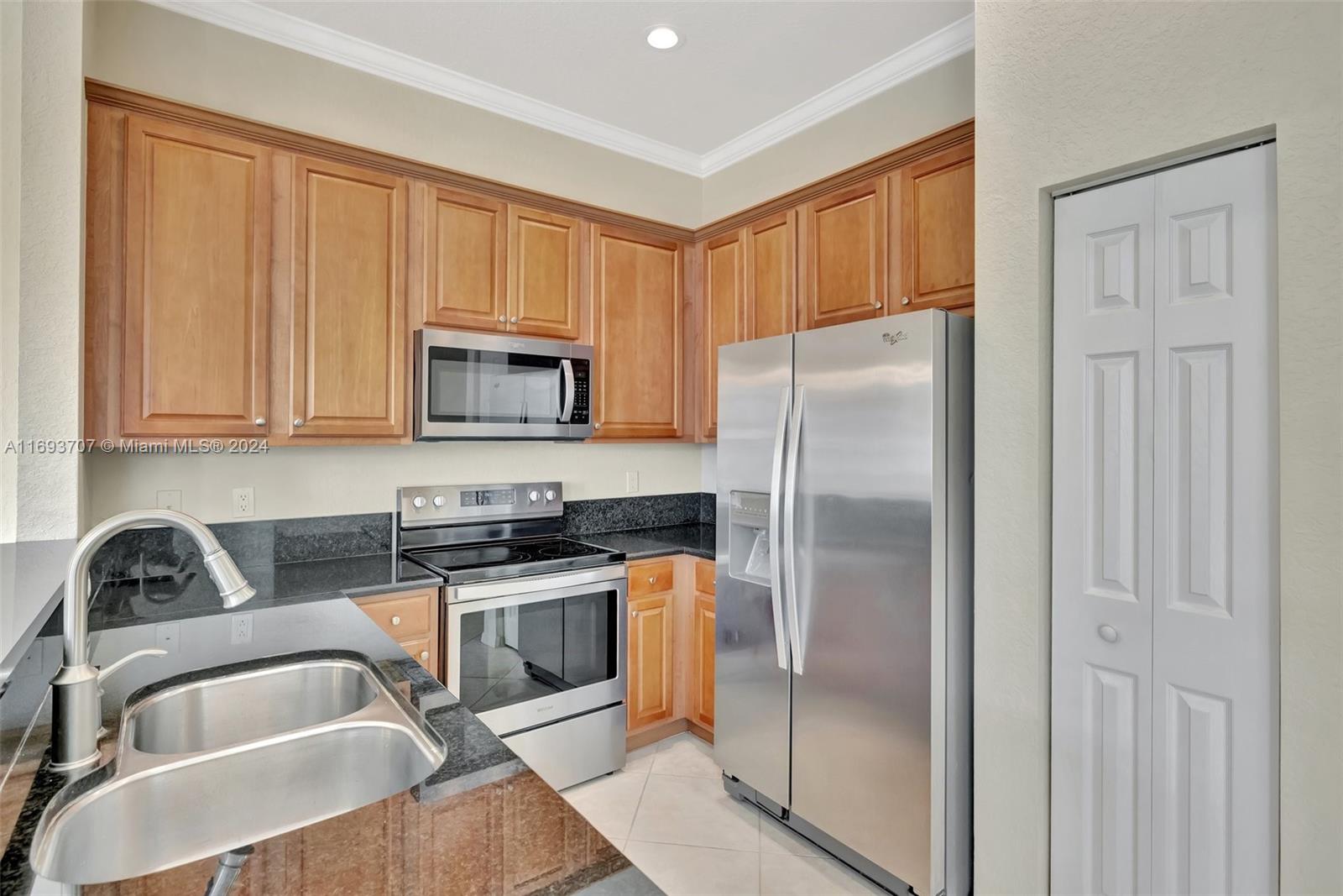 5868 Hampton Hills Blvd # 6202
