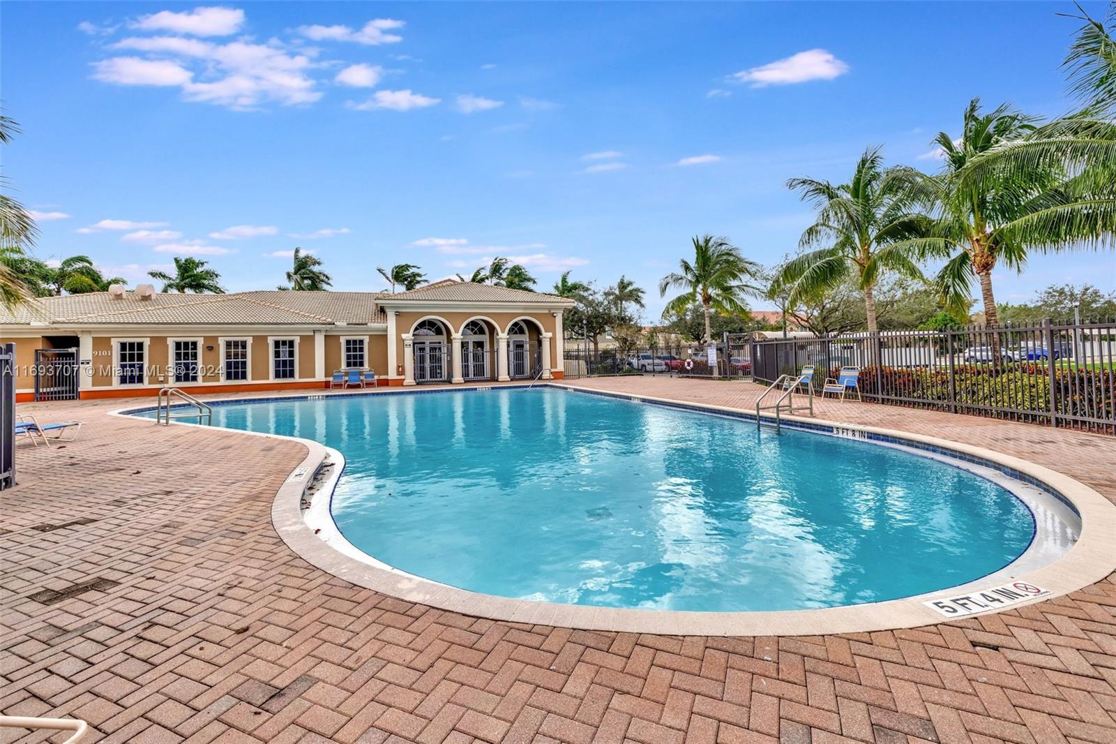 5868 Hampton Hills Blvd # 6202