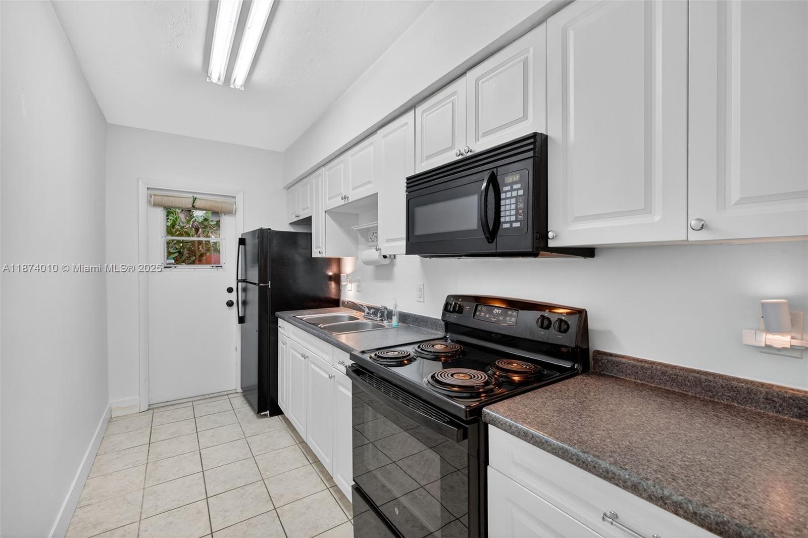 820 N Ocean Blvd # 1