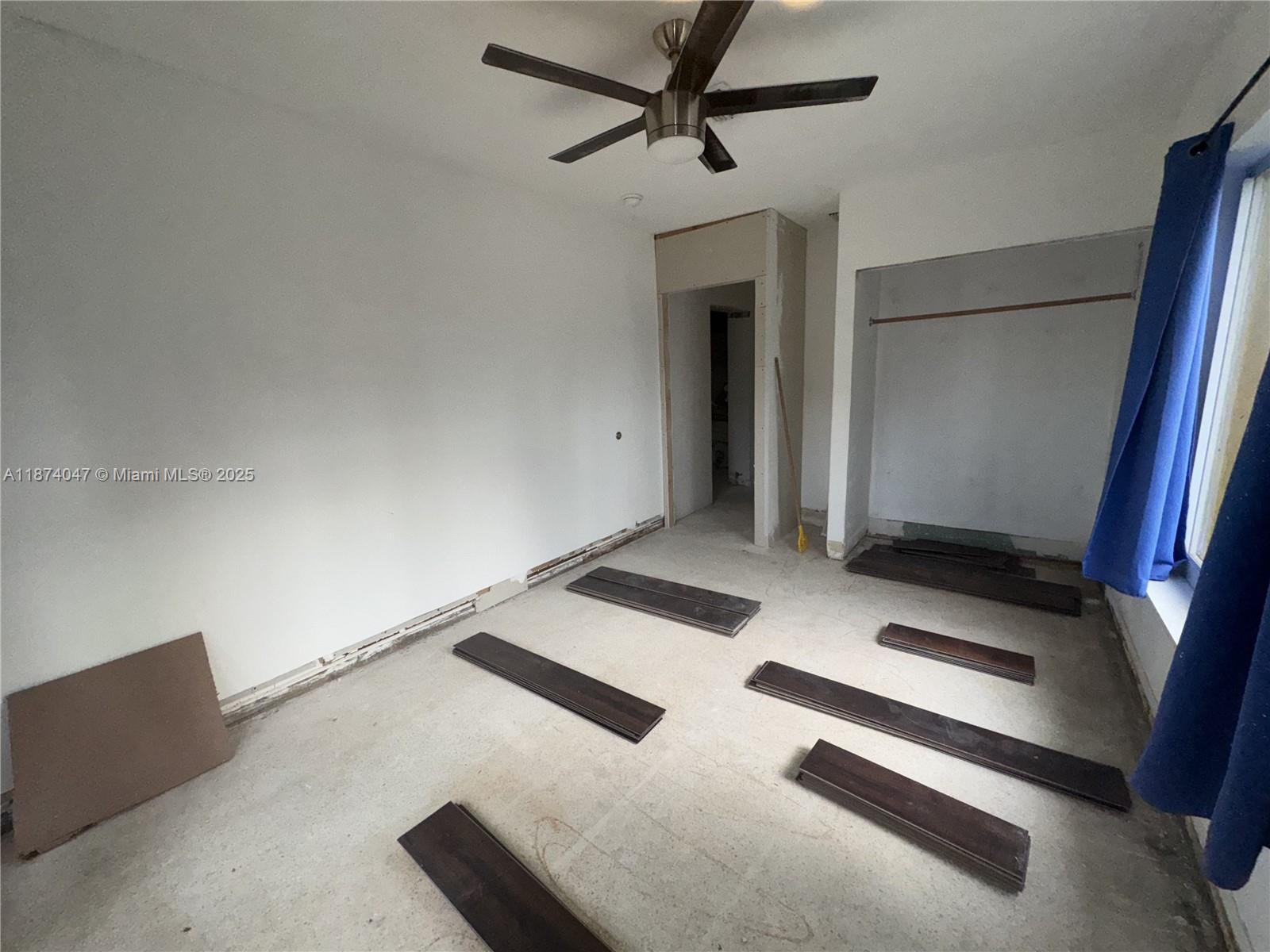 5403 NE 22nd Ter