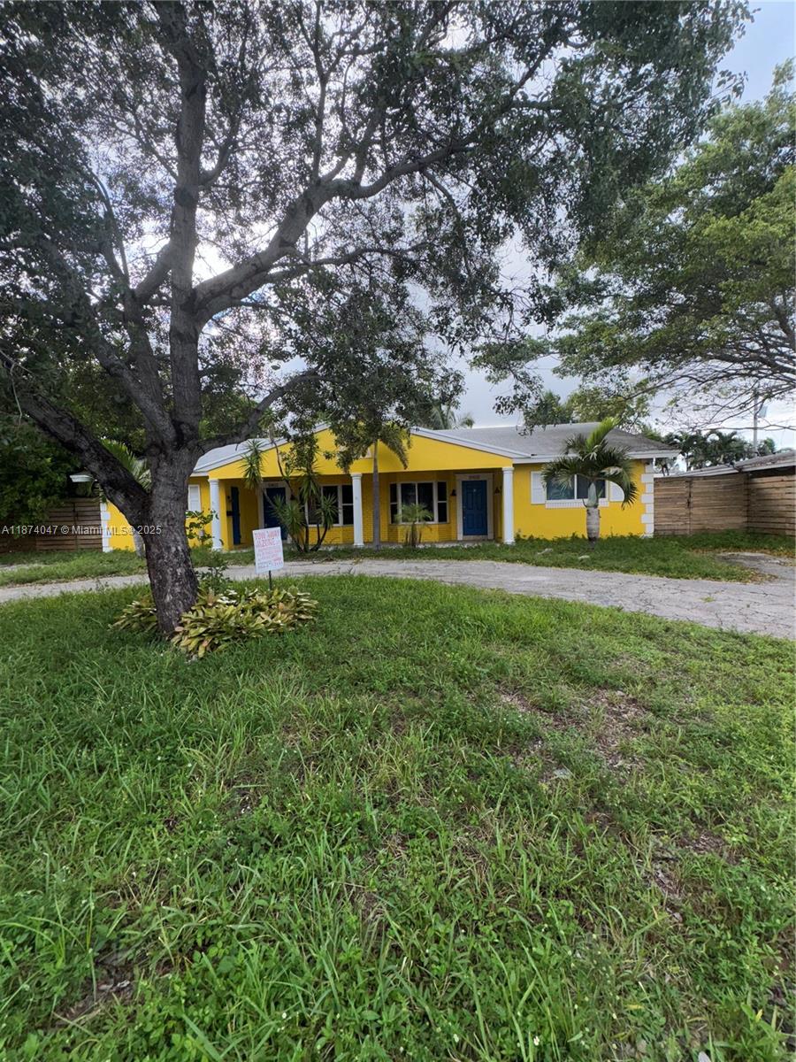 5403 NE 22nd Ter
