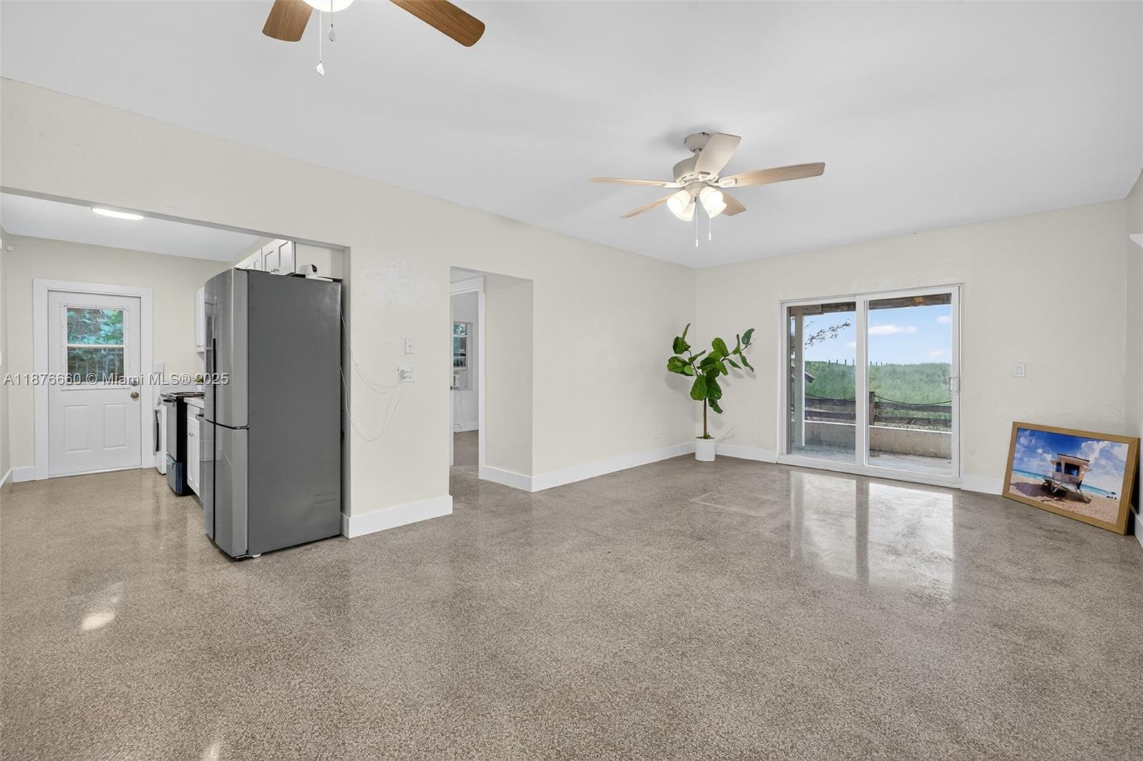 820 N Ocean Blvd # 16