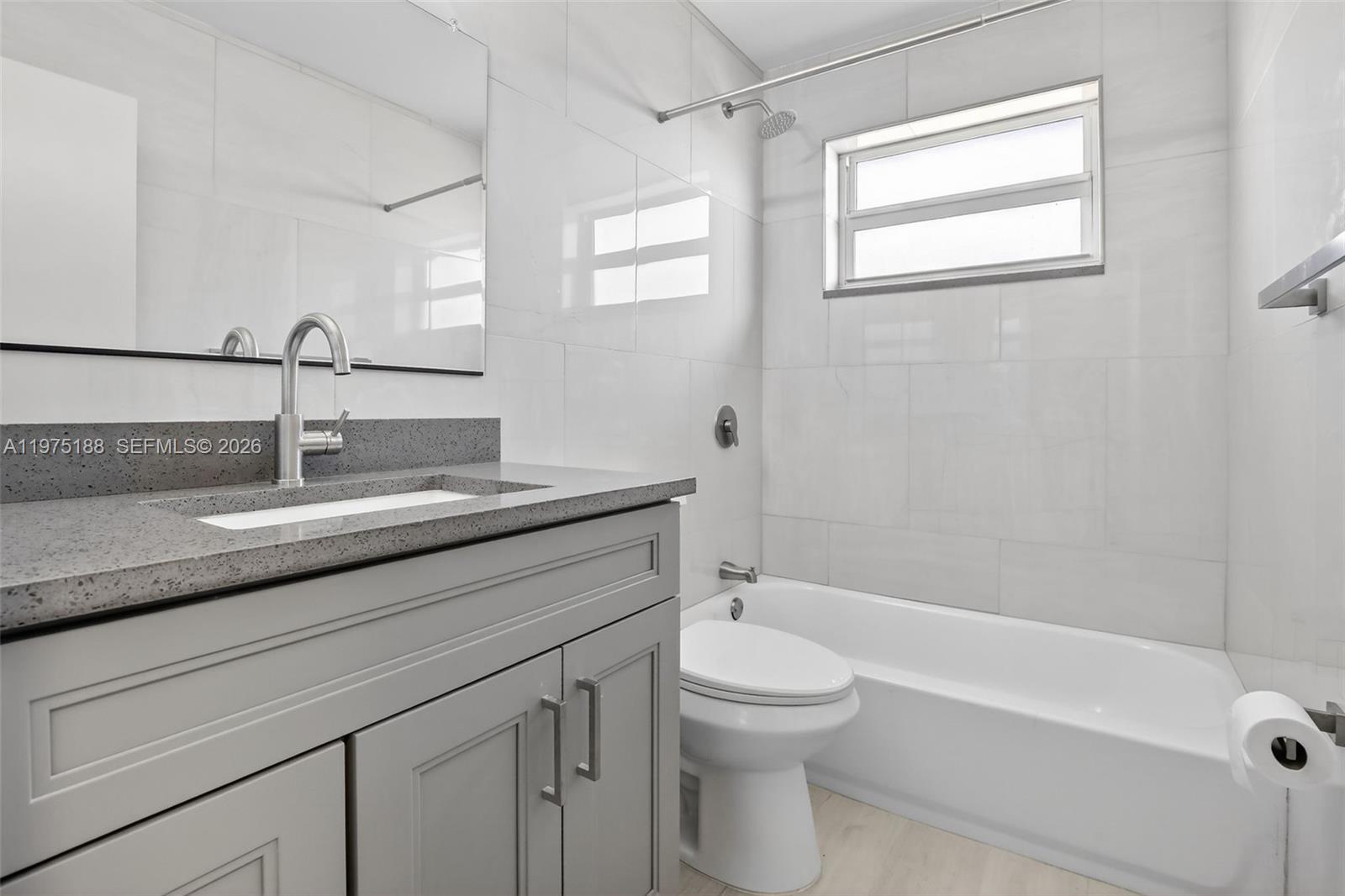 4825 NE 23rd Ave # 7 Unit: 1-7