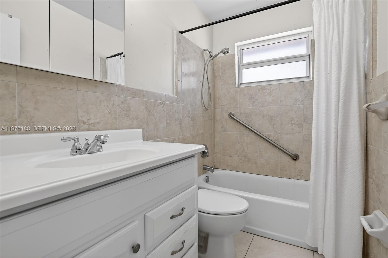 4825 NE 23rd Ave # 7 Unit: 1-7