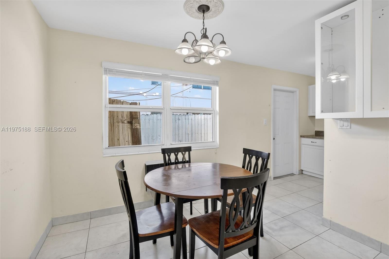 4825 NE 23rd Ave # 7 Unit: 1-7