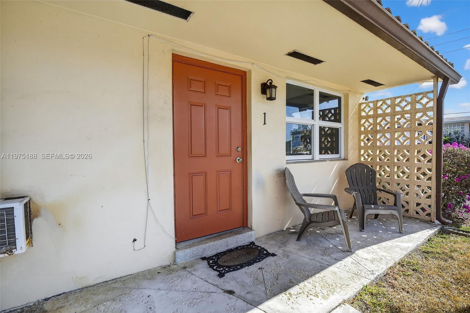 4825 NE 23rd Ave # 7 Unit: 1-7