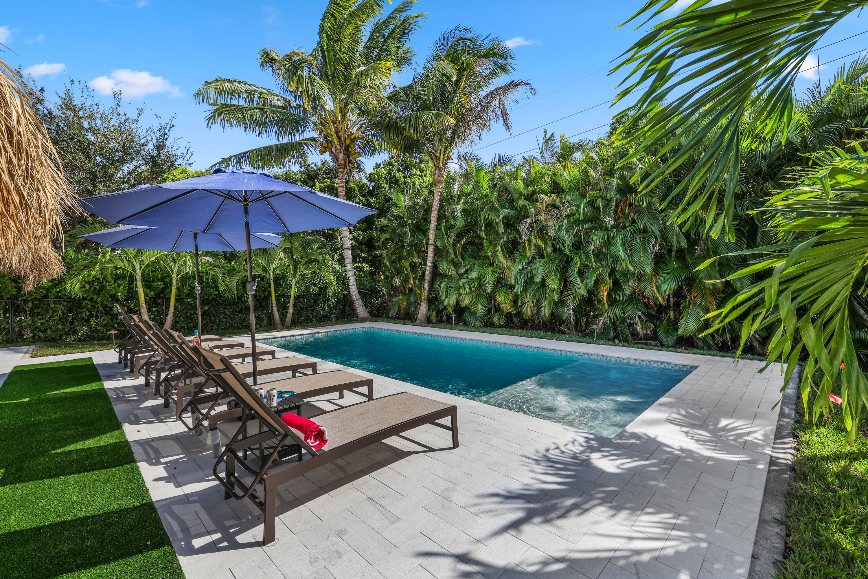 312 Gulfstream Boulevard