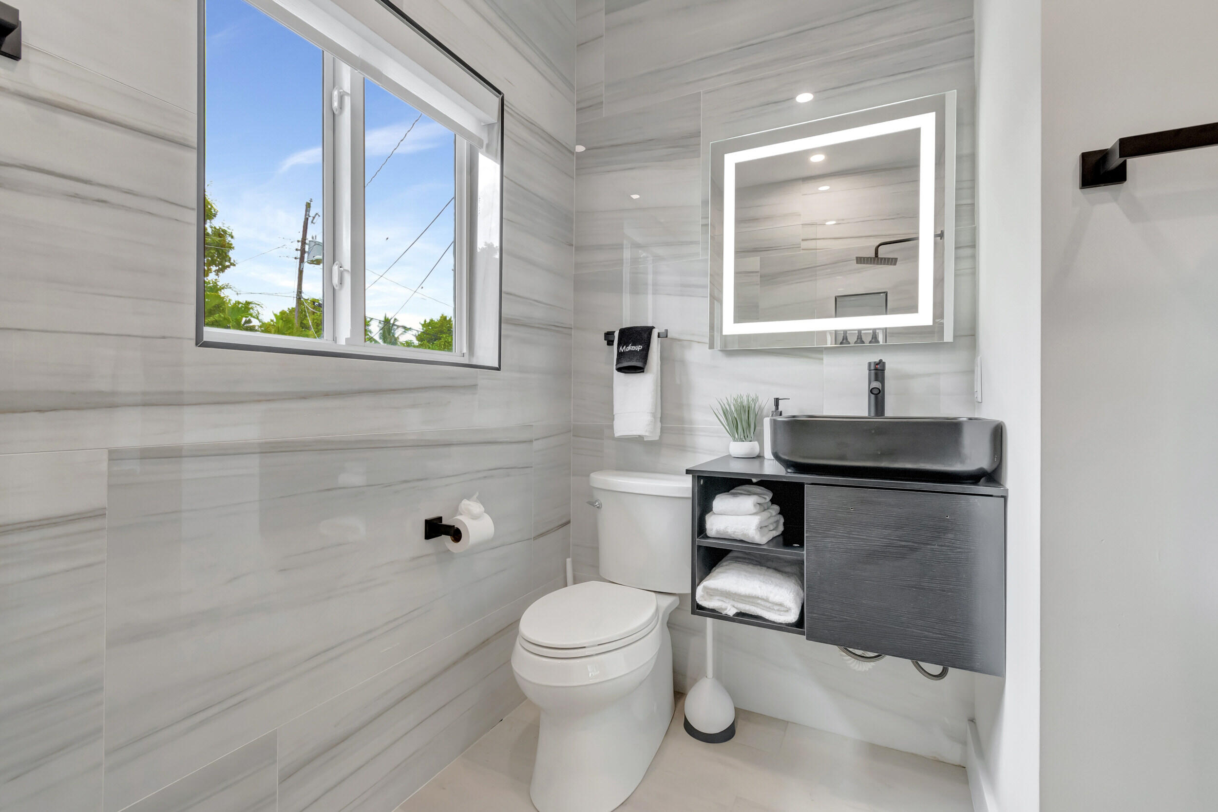 312 Gulfstream Boulevard