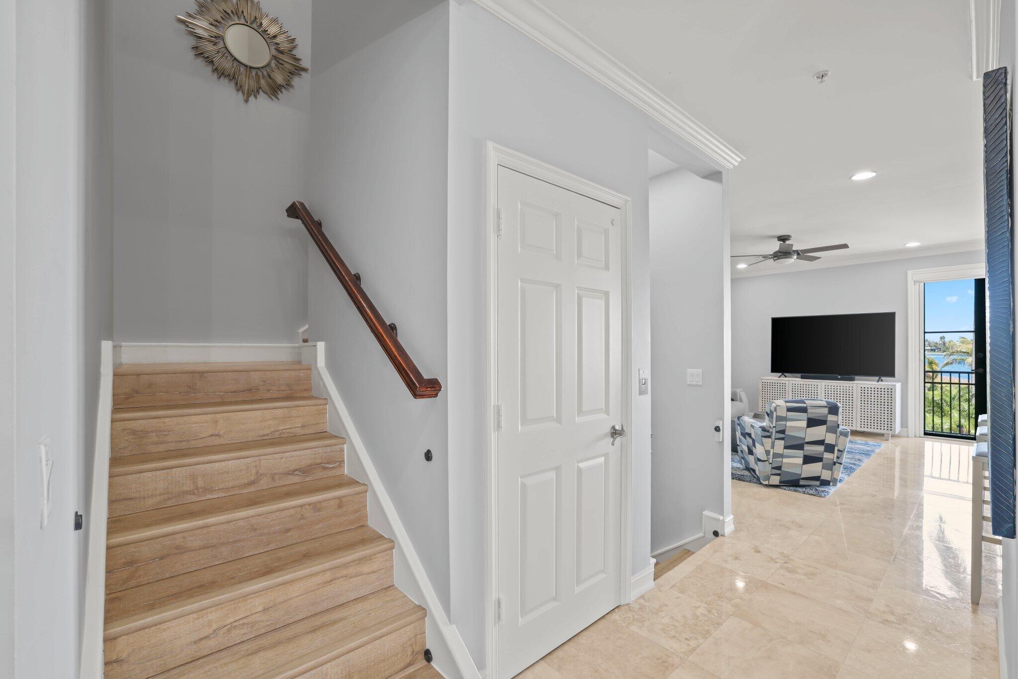 920 Via Villagio