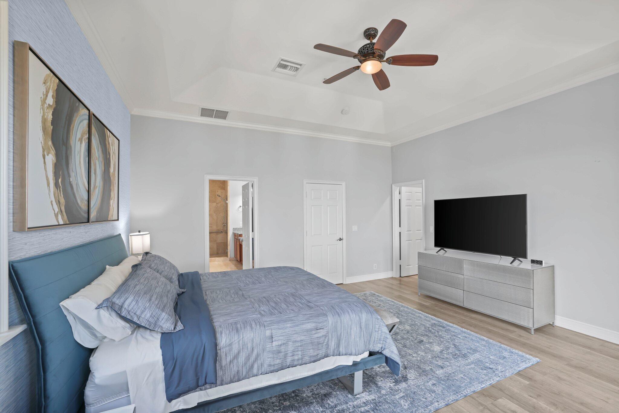 920 Via Villagio