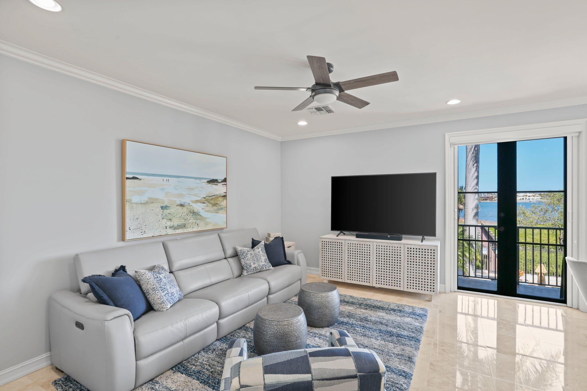 920 Via Villagio