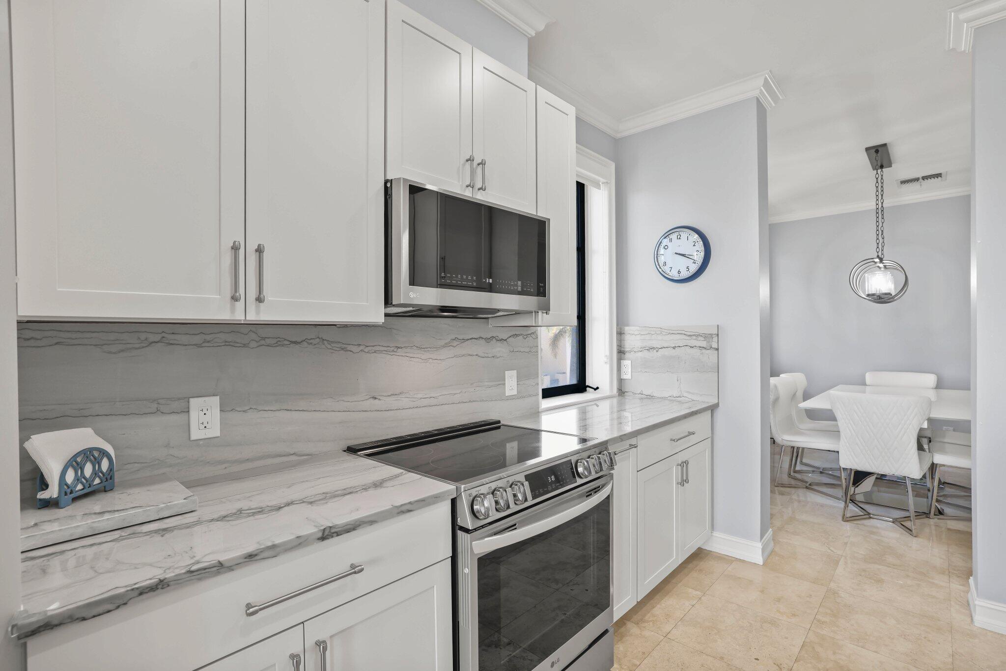 920 Via Villagio