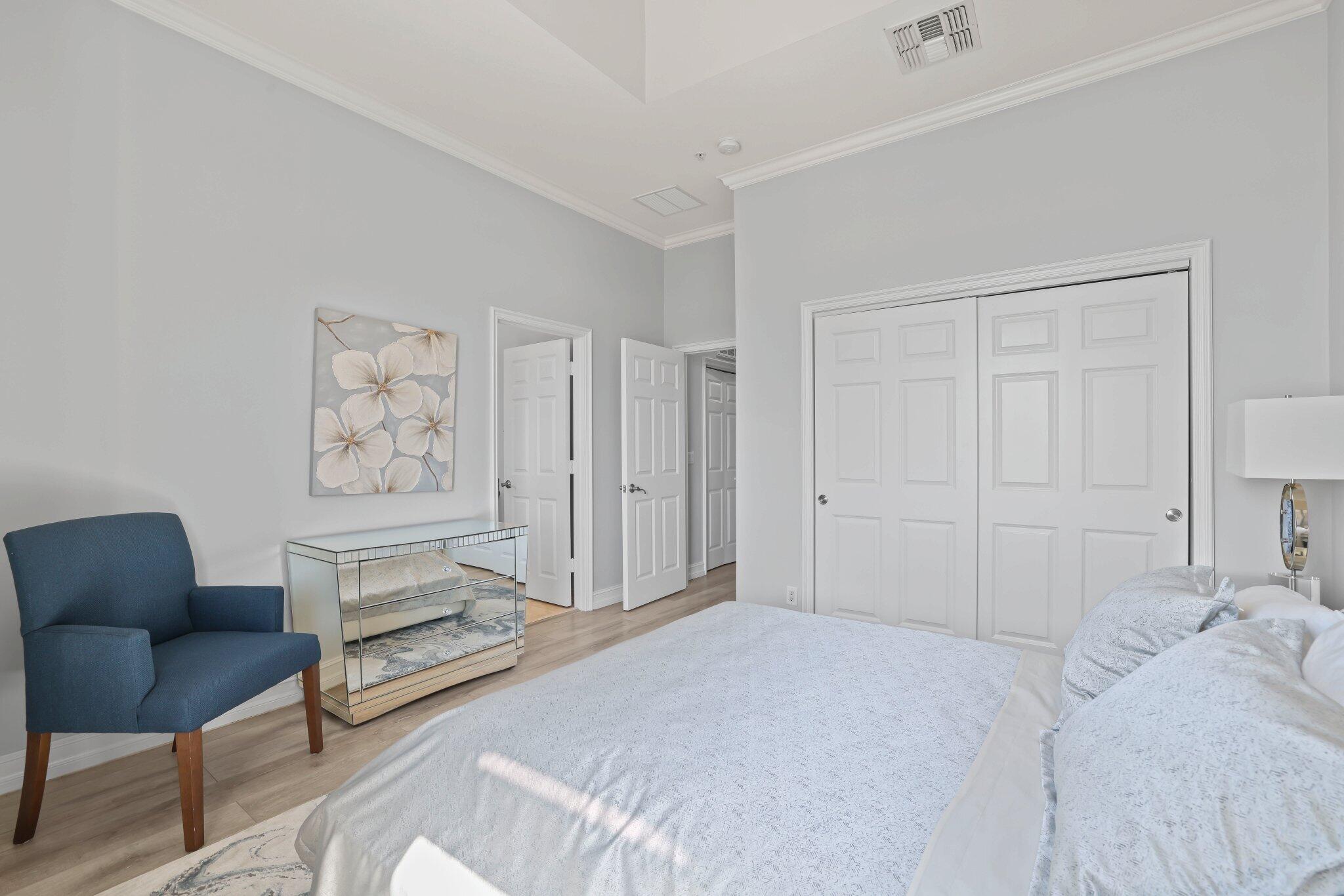 920 Via Villagio