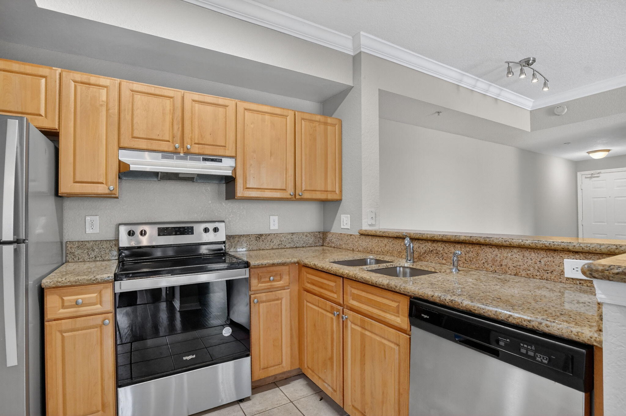 15085 Michelangelo Boulevard 105