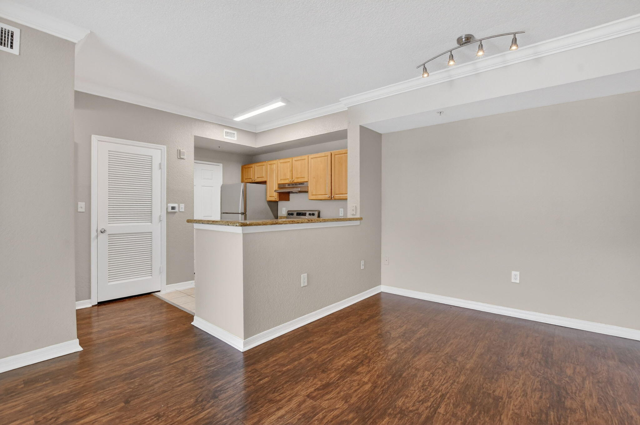 15085 Michelangelo Boulevard 105