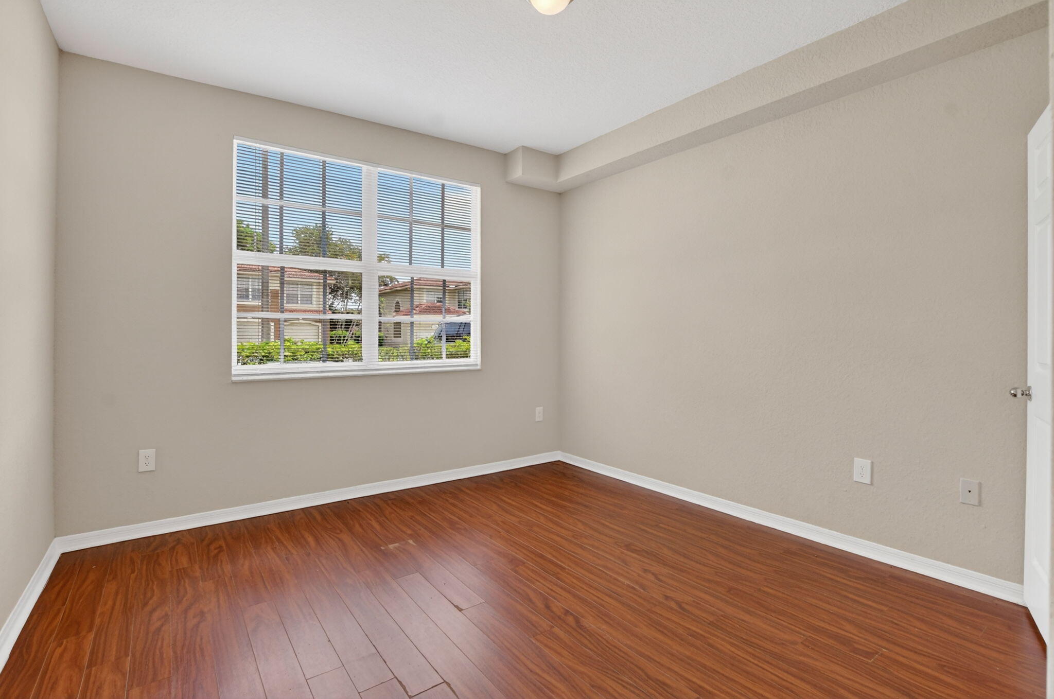 15085 Michelangelo Boulevard 105