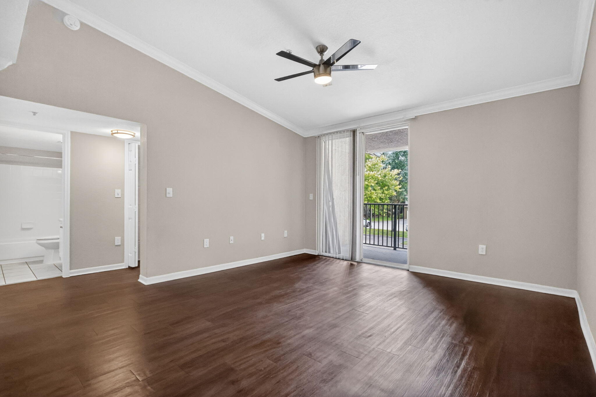 15155 Michelangelo Boulevard 207