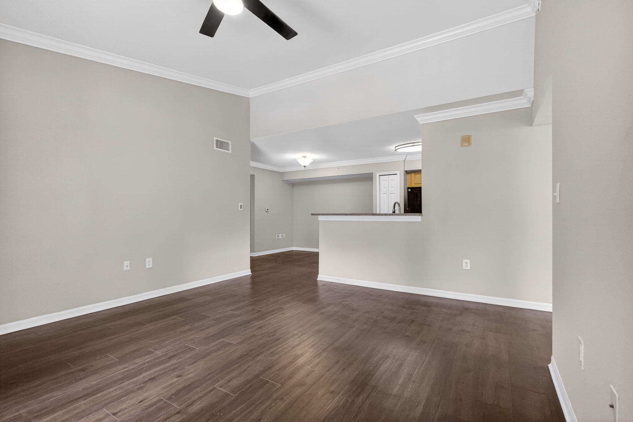 15155 Michelangelo Boulevard 207