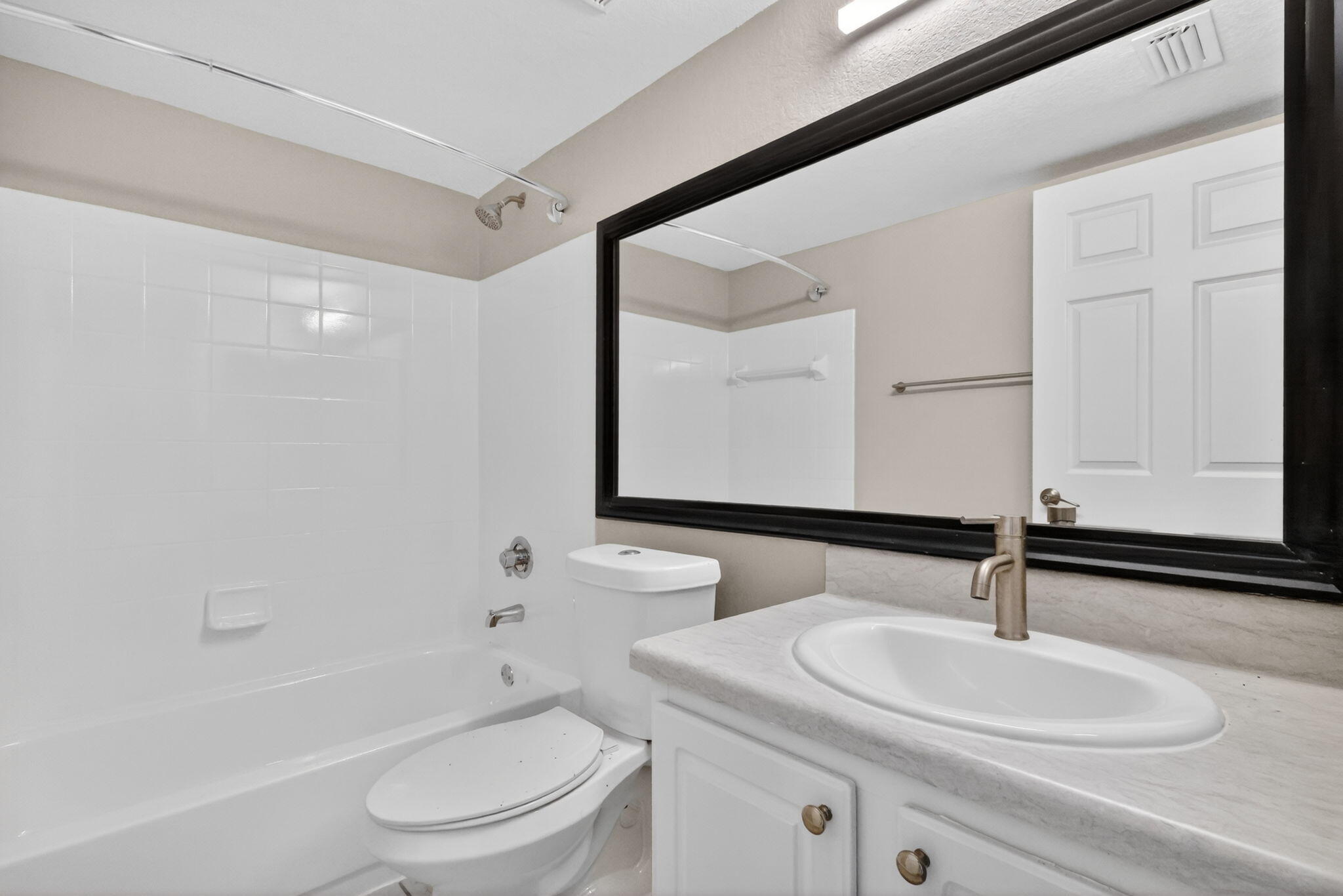 15155 Michelangelo Boulevard 207