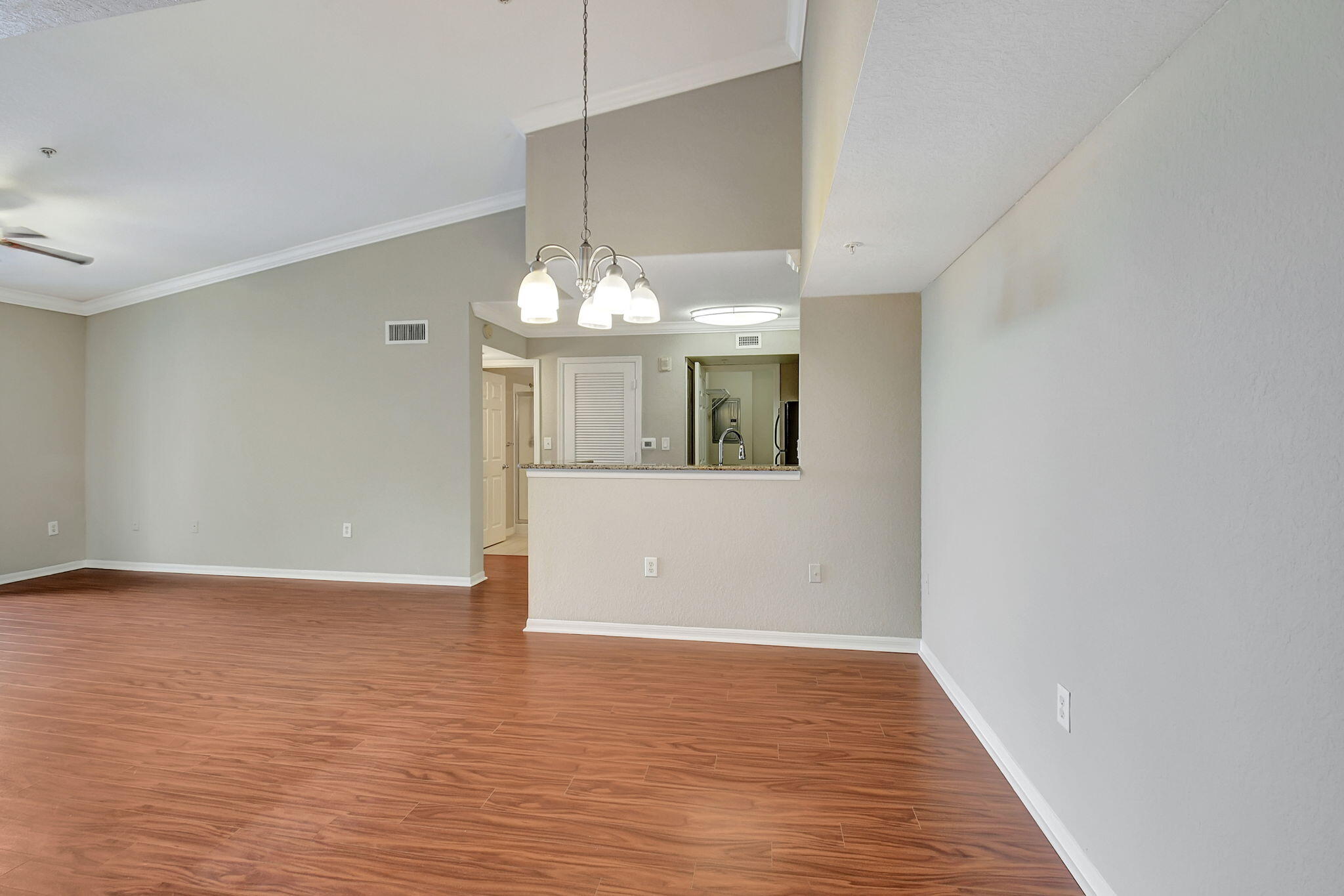 15065 Michelangelo Boulevard 305