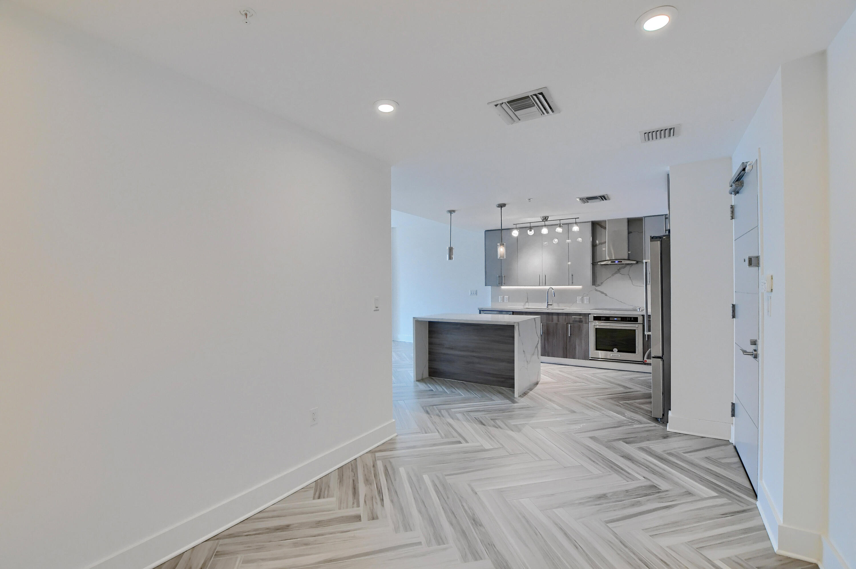236 SE 5th Avenue 205
