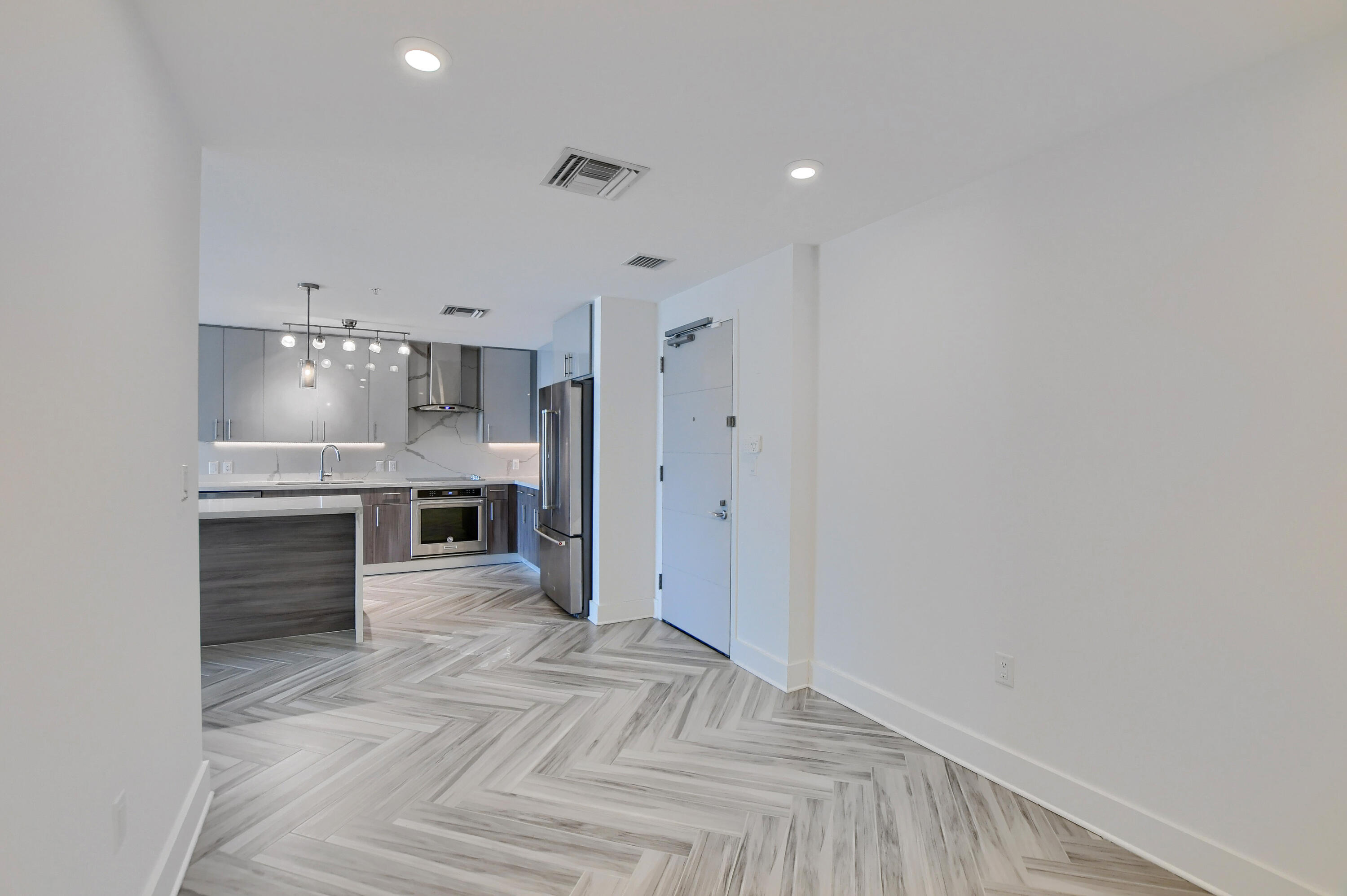 236 SE 5th Avenue 205