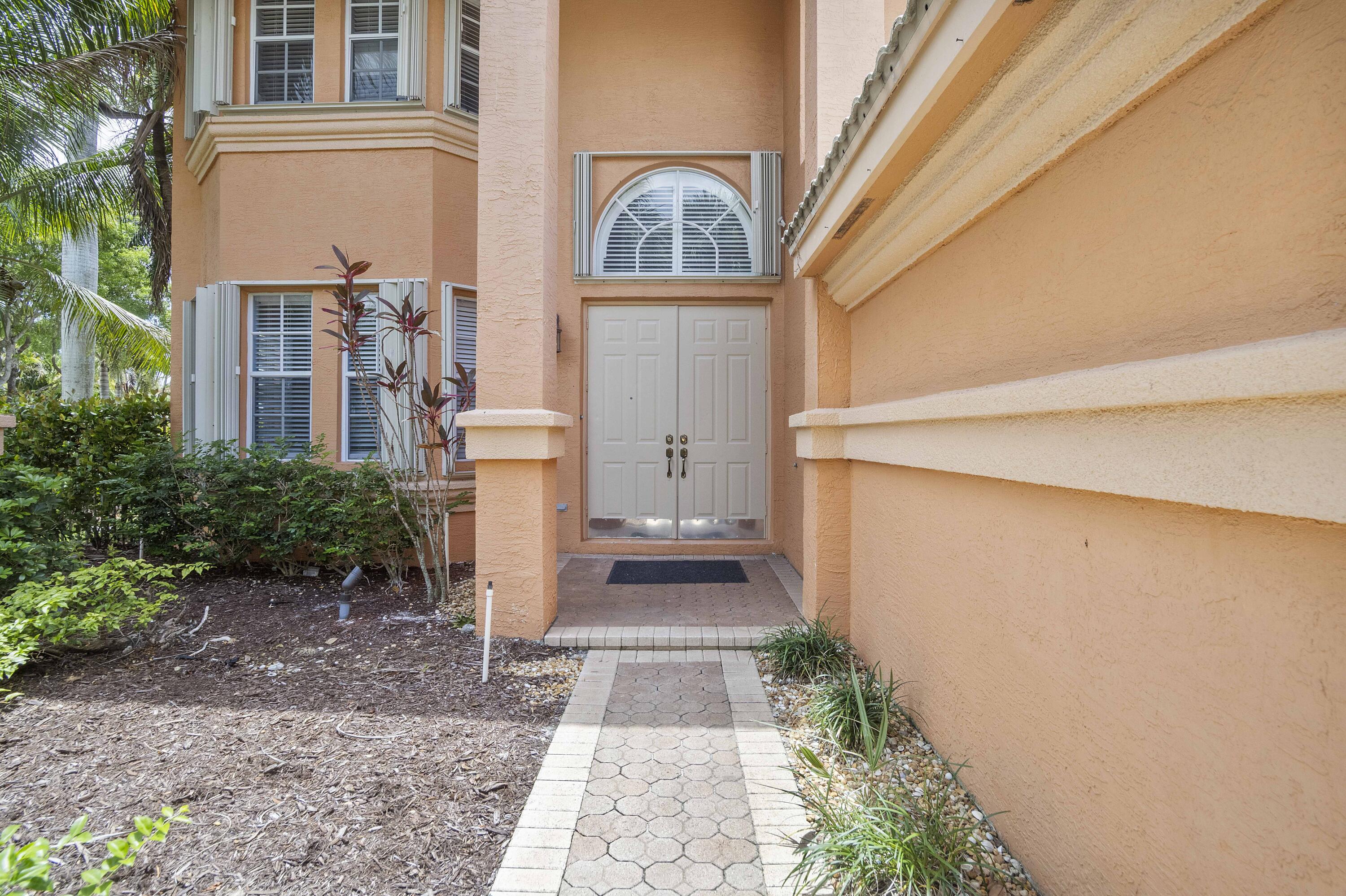 6370 Stonehurst Circle