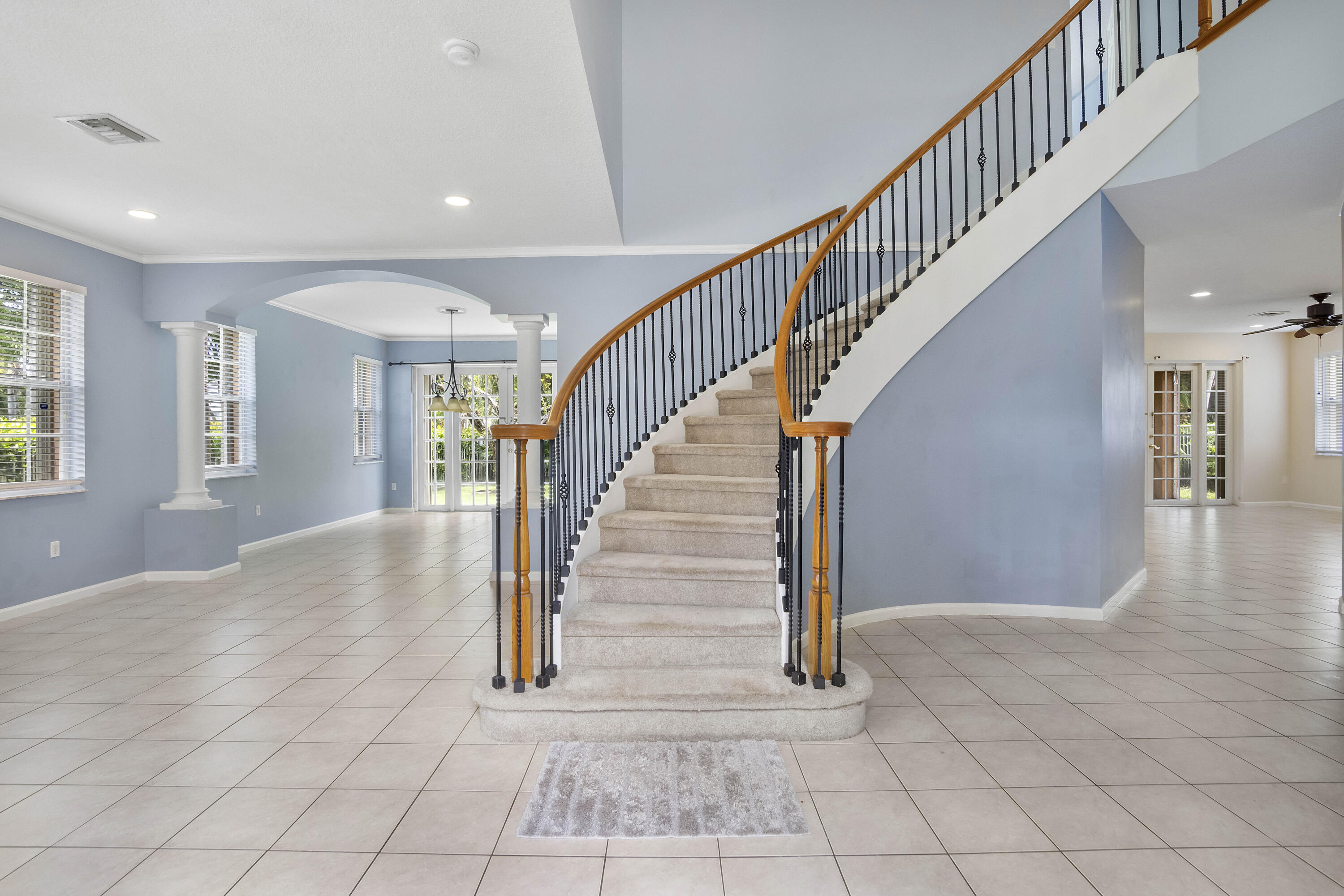6370 Stonehurst Circle